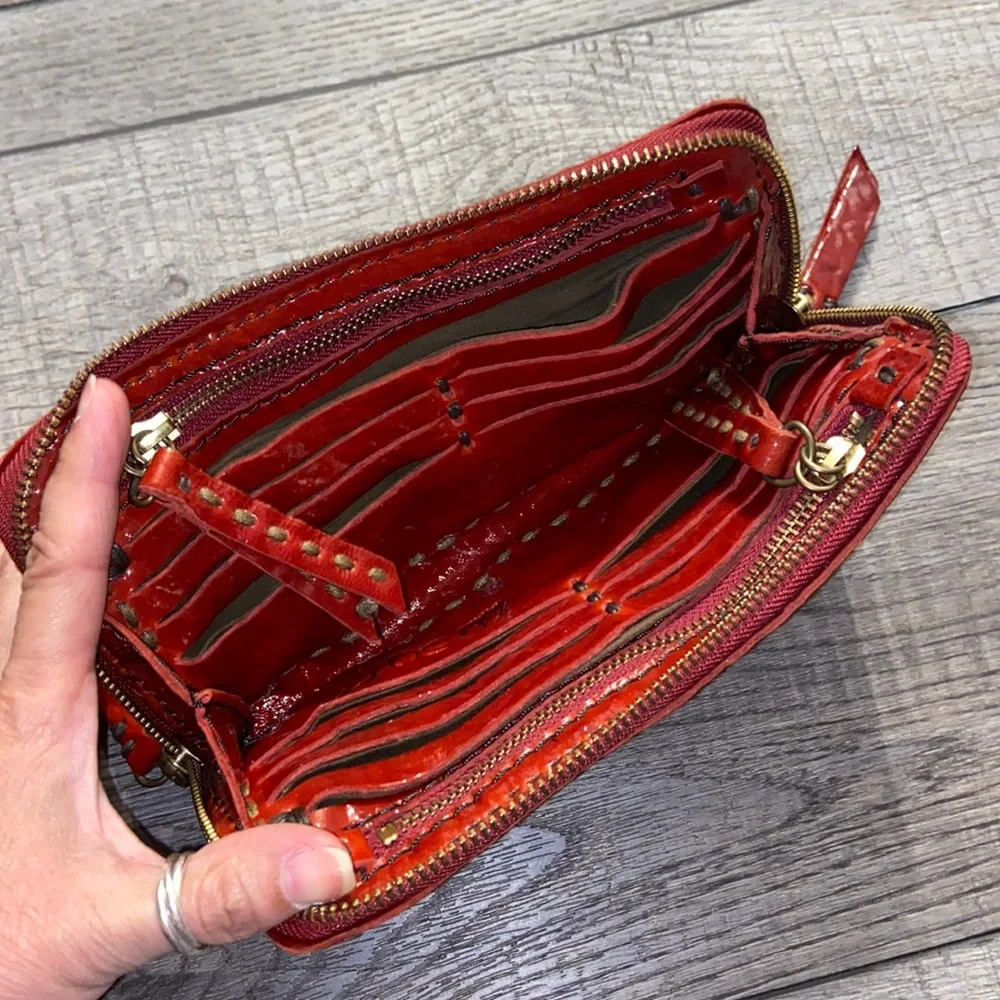 49 Square Miles Deep Red Clingy Zip Around Wallet - Picture 3 of 4